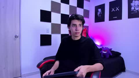 Alan Boy online show from March 27, 2:38 am