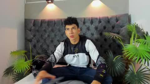 Snapshot of alan_redinger chatting on October 18, 1:27 pm Alan online show from October 18, 1:27 pm