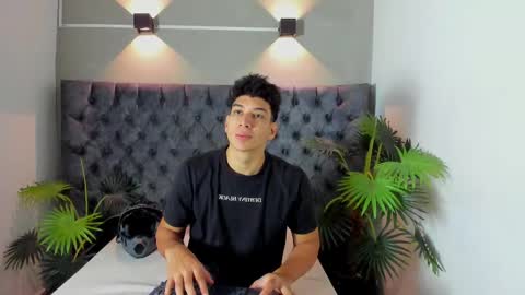 Snapshot of alan_redinger chatting on October 17, 1:15 pm Alan online show from October 17, 1:15 pm