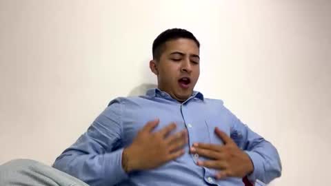 alanj998 online show from November 6, 2:03 am