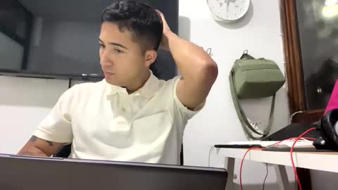 alanj998 online show from September 22, 11:04 pm