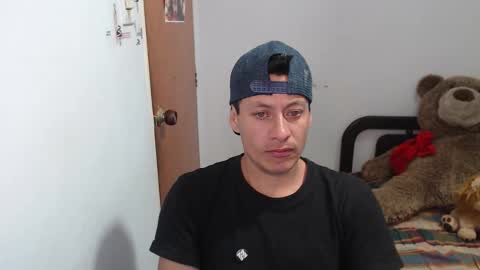 Snapshot of alann_snow chatting on October 27, 1:30 am Alann online show from October 27, 1:30 am