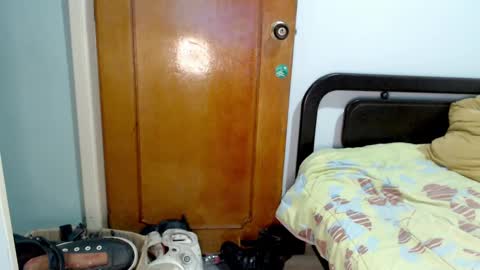Snapshot of alann_snow chatting on February 27, 4:09 am Alann online show from February 27, 4:09 am