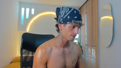 alan online show from December 11, 12:38 pm