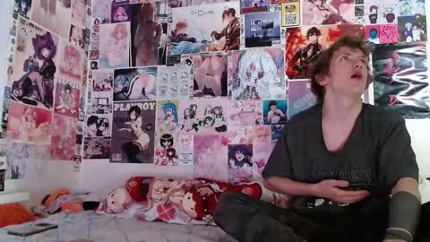 Snapshot of albertpainhate chatting on October 12, 3:33 am Albert You can ------------ support me at  online show from October 12, 3:33 am