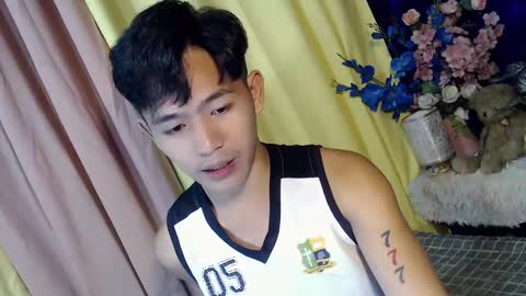 Snapshot of albertx_destroyer69 chatting on February 12, 9:42 am Albert online show from February 12, 9:42 am