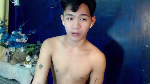 Snapshot of albertx_destroyer69 chatting on January 6, 5:52 am Albert online show from January 6, 5:52 am