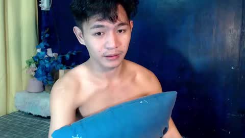 Snapshot of albertx_destroyer69 chatting on January 15, 7:55 pm Albert online show from January 15, 7:55 pm