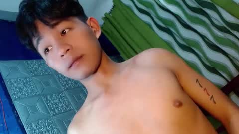 Snapshot of albertx_destroyer69 chatting on February 27, 4:41 am Albert online show from February 27, 4:41 am