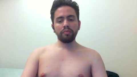 Snapshot of alejo_shy chatting on October 20, 11:52 pm alejo_shy online show from October 20, 11:52 pm