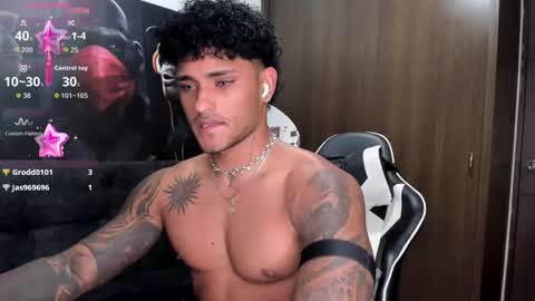 Snapshot of alessandro_vanni chatting on October 22, 2:37 am Alessandro Vanni online show from October 22, 2:37 am