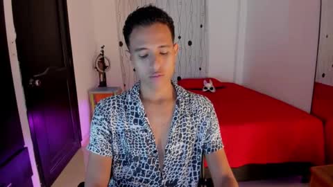 Snapshot of alessandro_wizard chatting on February 21, 1:00 pm Alessandro online show from February 21, 1:00 pm