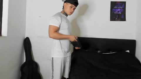 Alessandro online show from February 9, 2:49 am