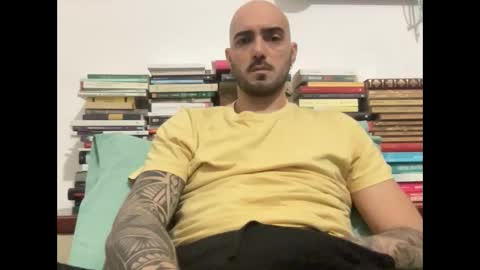 alessandromori91 online show from April 3, 8:05 pm