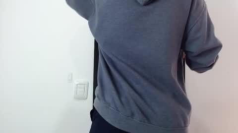 Snapshot of alex_connorr chatting on February 19, 3:49 pm alex_connorr online show from February 19, 3:49 pm