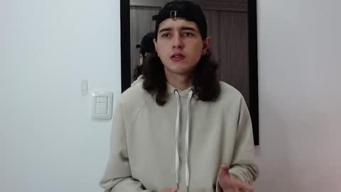 Snapshot of alex_connorr chatting on February 9, 8:34 pm alex_connorr online show from February 9, 8:34 pm