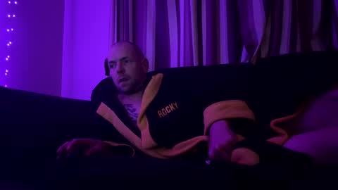 alex_essex69 online show from September 21, 3:17 am
