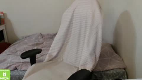 Alex online show from April 16, 9:39 pm