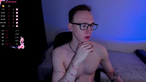 alex_silent online show from September 21, 1:55 pm