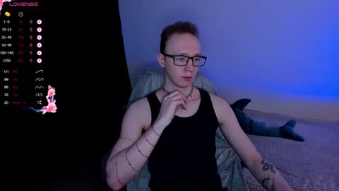 alex_silent online show from October 6, 1:38 pm