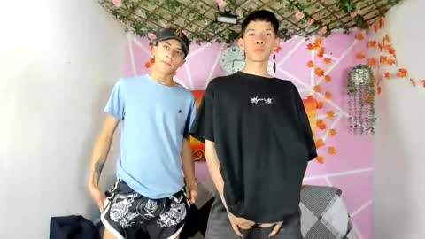 chicos hot online show from March 2, 2:00 am