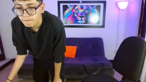 alex online show from February 17, 3:44 pm