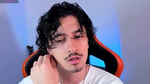 alexfloreszzz online show from February 10, 10:03 pm