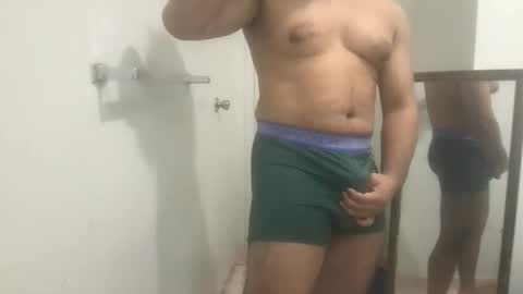 Snapshot of alexis69mm chatting on February 8, 6:01 pm Alex online show from February 8, 6:01 pm