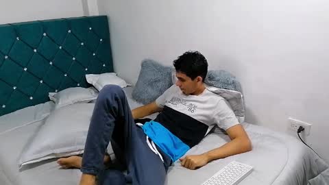 Alexis online show from February 1, 1:09 pm