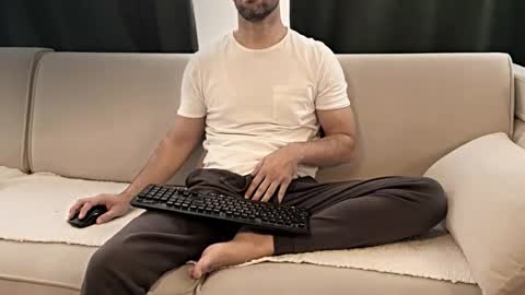 alfadreamer0011 online show from January 15, 11:36 am