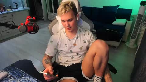 Nikita7Prinz7 online show from December 6, 8:51 pm