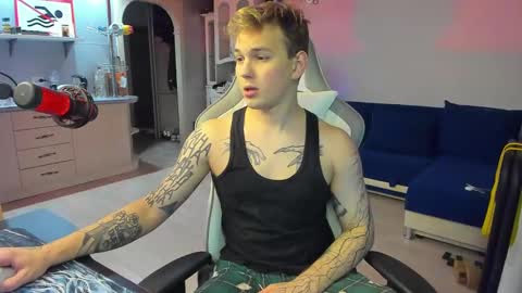 Nikita7Prinz7 online show from January 27, 8:07 pm