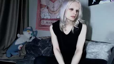 Alien Bella online show from June 21, 11:54 pm