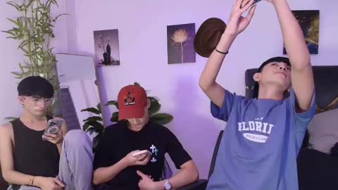 kim and josh online show from March 29, 9:48 pm