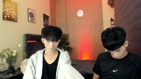 kim and josh online show from November 9, 3:38 pm