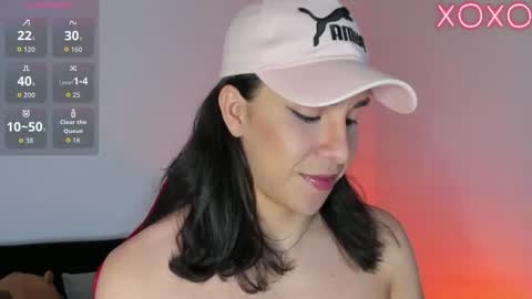 Hazel Bowie online show from October 27, 3:09 am