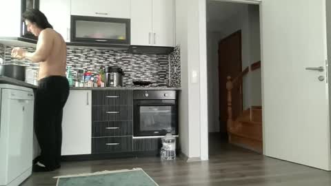 AlphAndre online show from March 9, 7:45 am