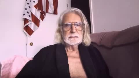 AlphaUniform online show from March 15, 5:08 pm