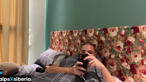 Dan  Nati online show from February 15, 8:02 am