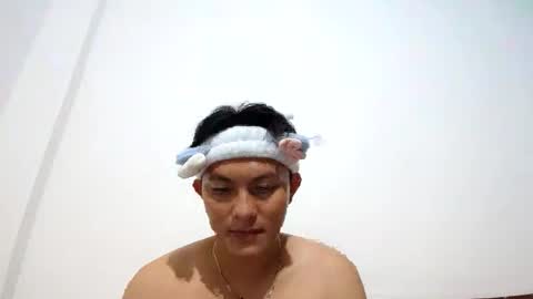 Alyx online show from April 20, 11:46 am