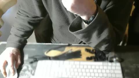 amslave4f online show from March 31, 7:43 am