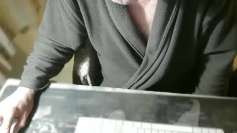 amslave4f online show from March 15, 9:54 pm