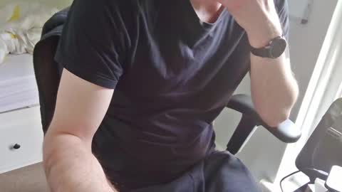 A online show from April 7, 12:05 pm