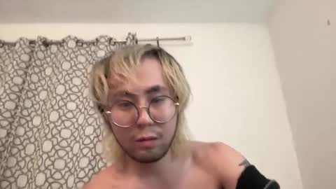 Snapshot of analasian108 chatting on January 17, 5:00 am Anal Asian online show from January 17, 5:00 am