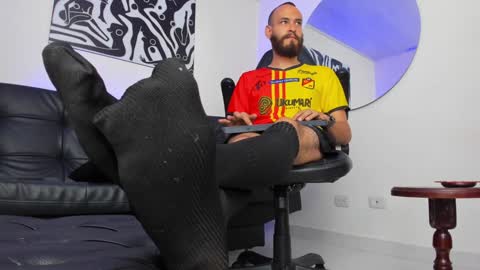 Andrs   -                   online show from January 31, 9:59 pm