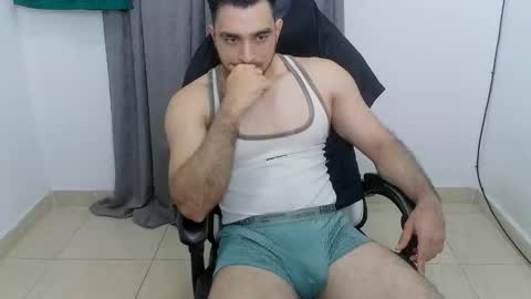 andres180950734 online show from May 25, 11:27 am