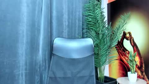 insta andres clark  online show from February 22, 5:25 pm