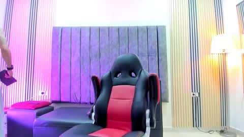 andres_stud online show from February 9, 5:45 am