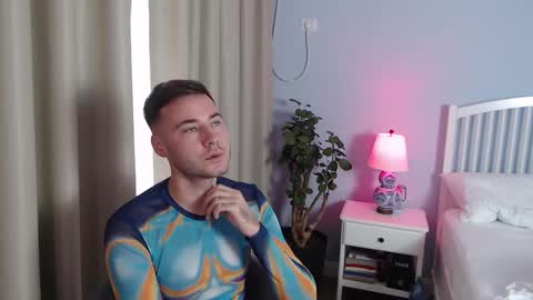 Justin Andrew online show from October 12, 9:14 am