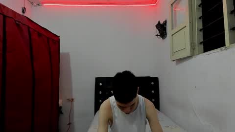 andrew_2811 online show from April 4, 12:29 am